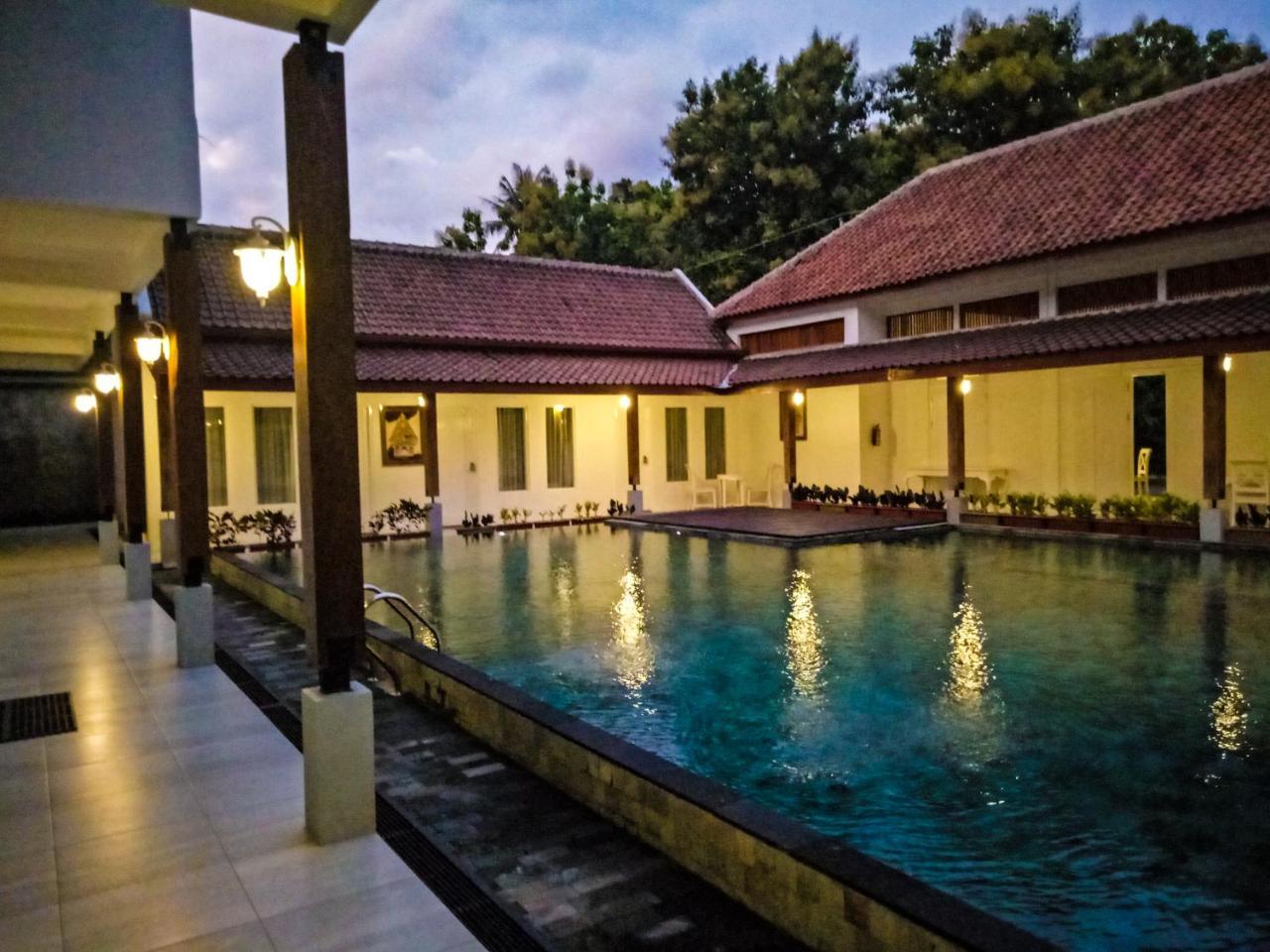 Sinom Borobudur Heritage Hotel 马格朗 外观 照片